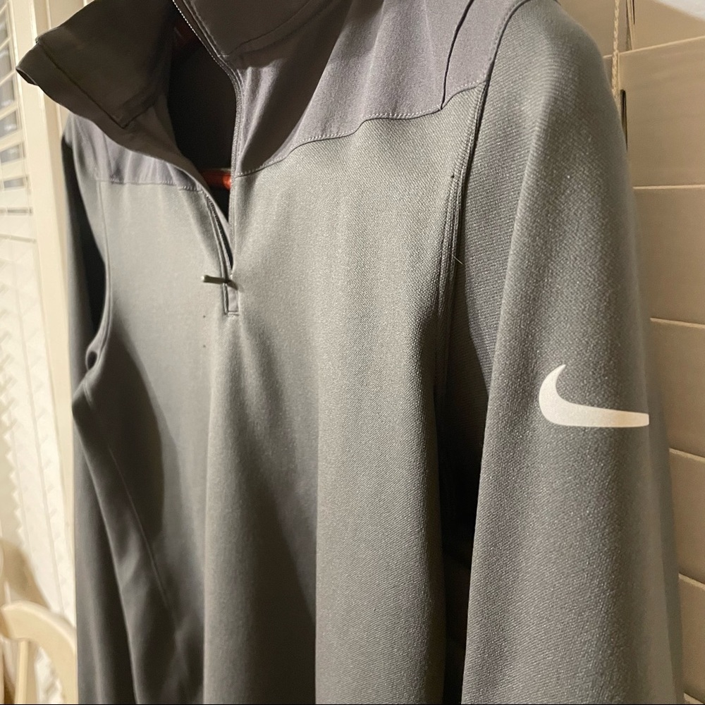 Nike Dri-Fit Golf Sweater :: 1/4 Zip :: Size Small :: Charcoal